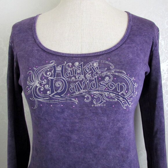 HARLEY-DAVIDSON TOP, M-L, LONG SLEEVED & LONG BODY FANCY LOGO, PURPLE COTTON H-D - Picture 3 of 7